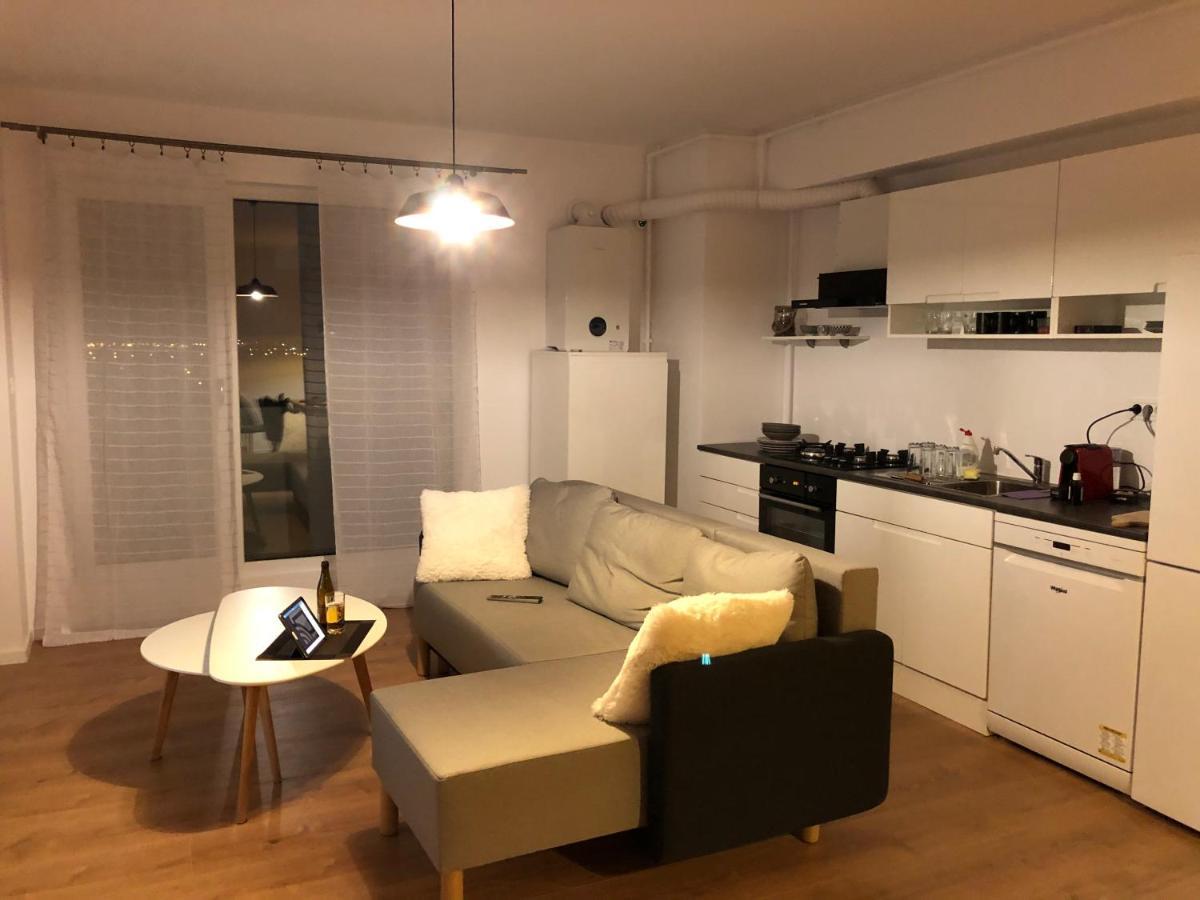 Chronos Apartment - Modern And Stylish Timisoara Bagian luar foto