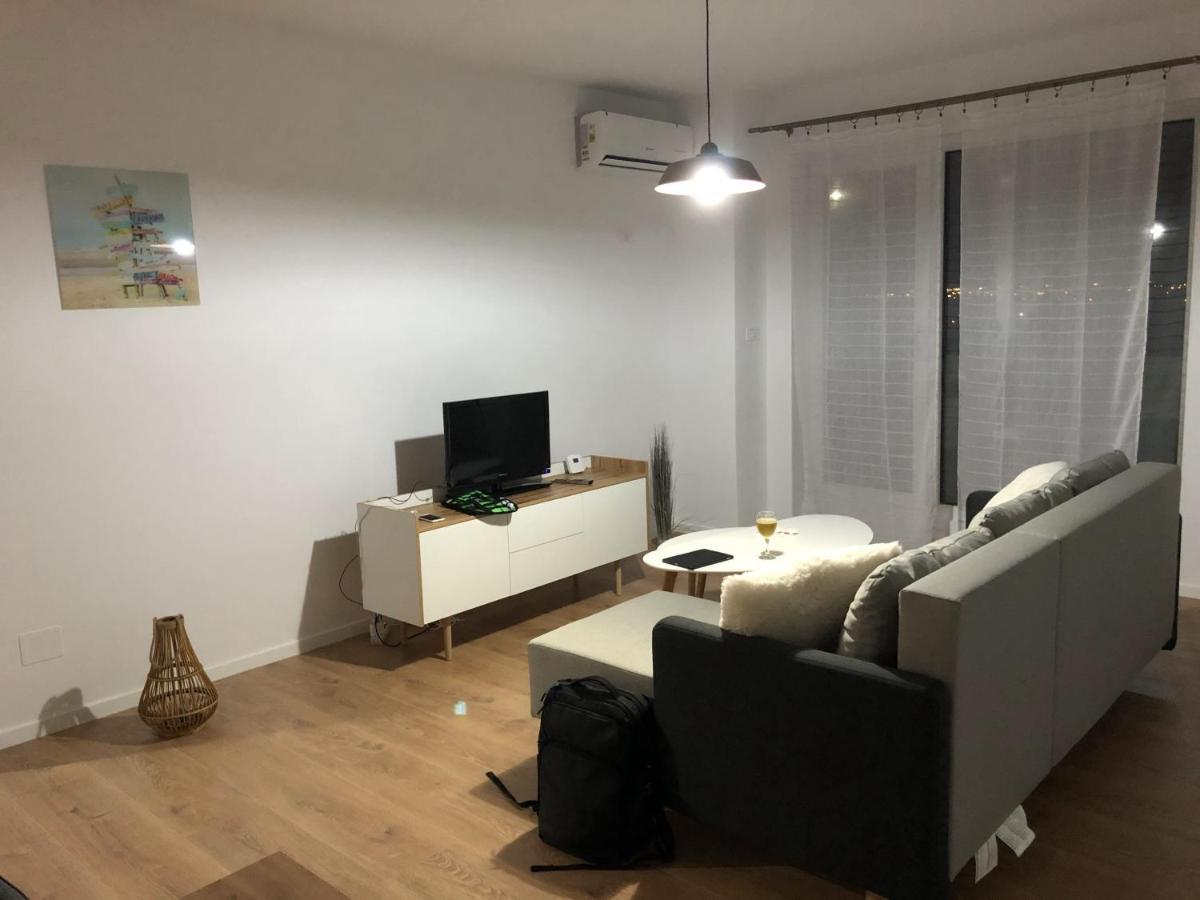 Chronos Apartment - Modern And Stylish Timisoara Bagian luar foto